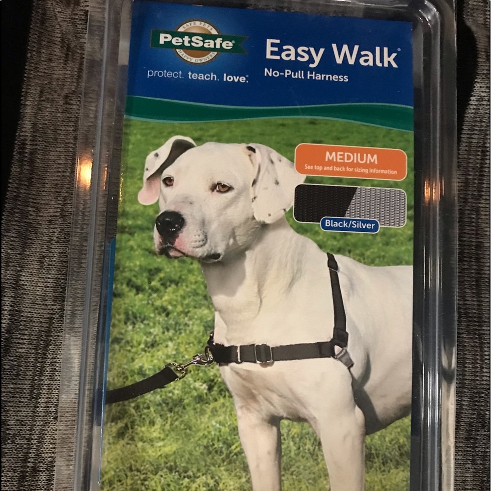Medium, Pet Safe, Easy Walk Dog Harness